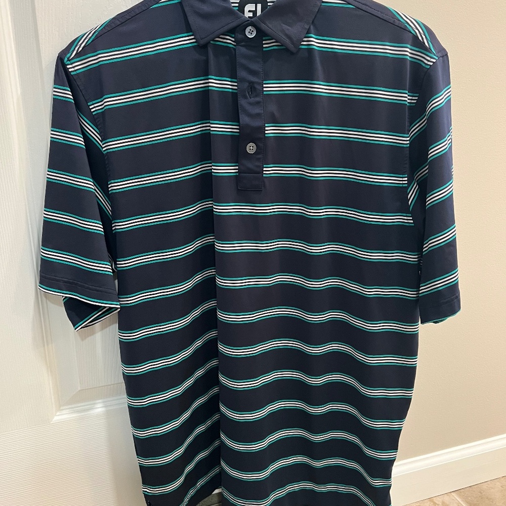 Foot Joy men’s M golf